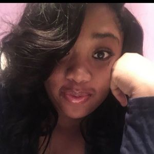 Meet your Posher, Dyniesha